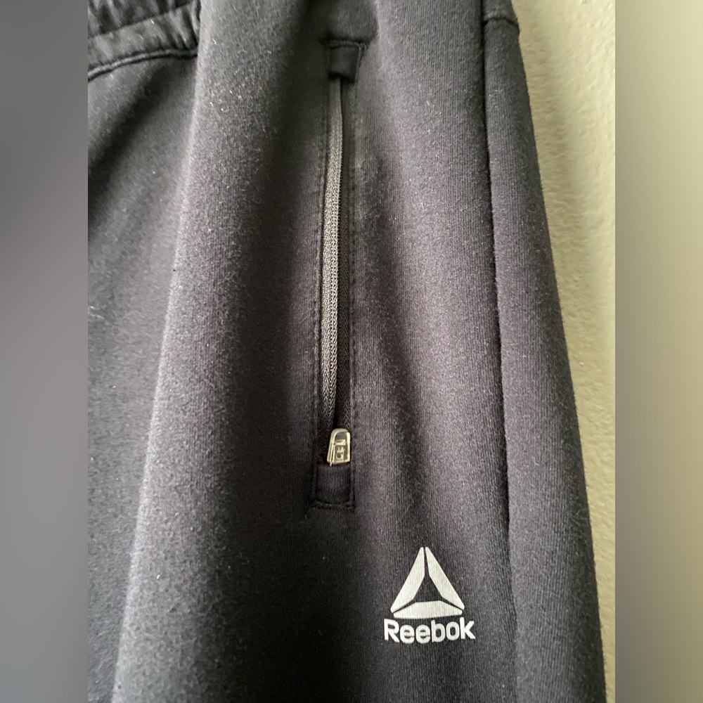 Men’s Reebok Joggers - Picture 3 of 4